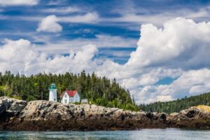 Read more about the article 10 best places to visit in Maine
